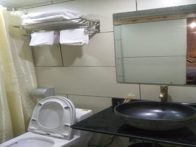 Bathroom 4, Nanjing Tulou Qingdelou Inn, Zhangzhou
