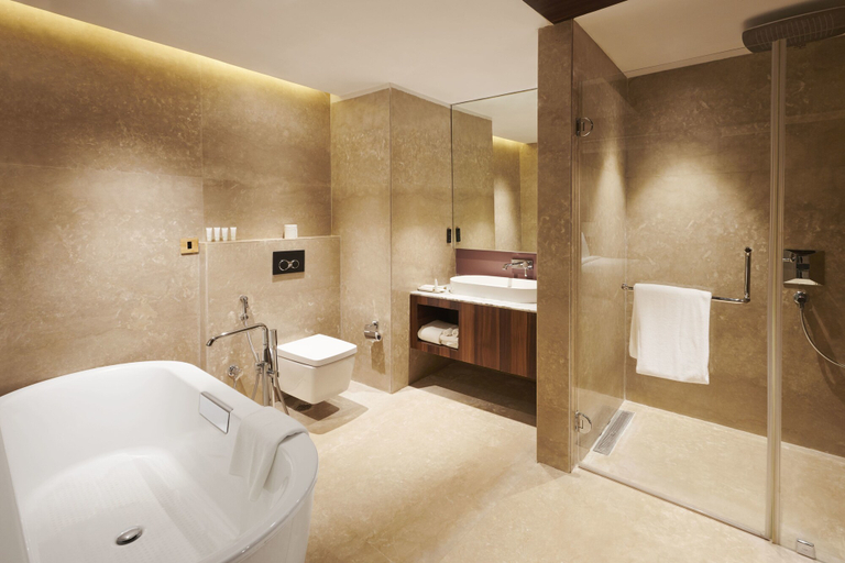 Bathroom 5, Hilton Garden Inn Lucknow, Lucknow