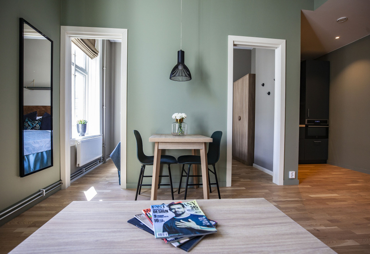 Others 4, Frogner House - Nationaltheatret, Oslo