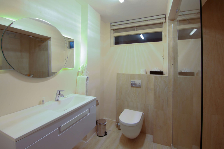 Bathroom 4, Best Western Plus Accra Beach Hotel, Tema
