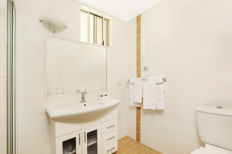 Bathroom 5, Caboolture Riverlakes Motel, Morayfield