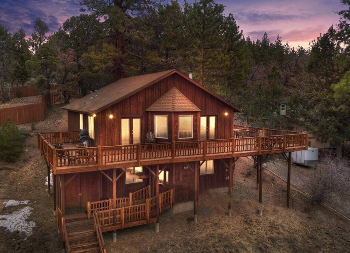 Exterior & Views 2, Ursa Major Retreat, San Bernardino