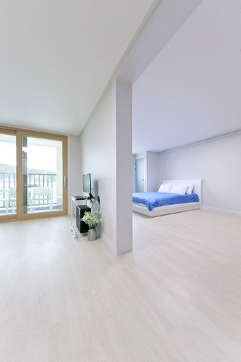 Bedroom 2, Jellyfish Pension, Samcheok