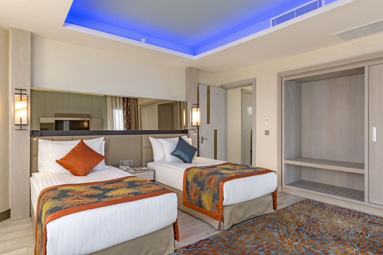 Bedroom 5, Royal Seginus - All Inclusive, Antalya