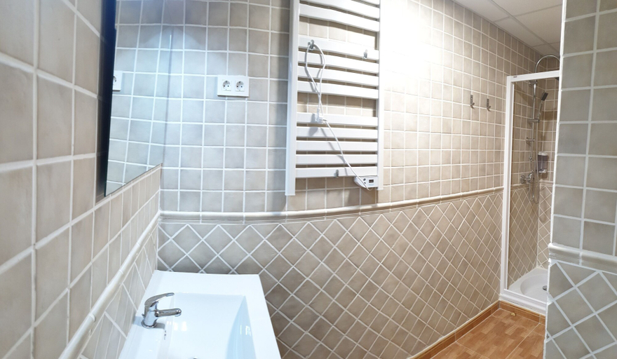Bathroom, B&B La Atalaya, Navarra