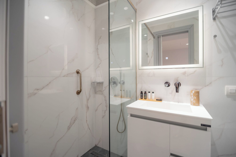 Bathroom 5, Contessa Bianca San Rocco Luxury Residences, Ionian Islands