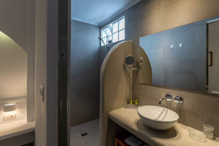 Bathroom 5, Anamnesis City Spa Hotel, South Aegean