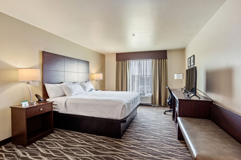 Bedroom 3, Cobblestone Hotel & Suites-Little Chute, Outagamie