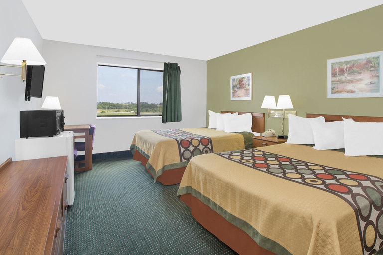 Bedroom 3, Super 8 by Wyndham Chillicothe, Livingston