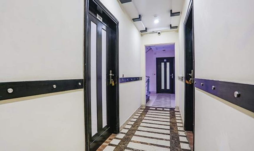 Public Area 3, Fabhotel Blue Moon Home Stay, West