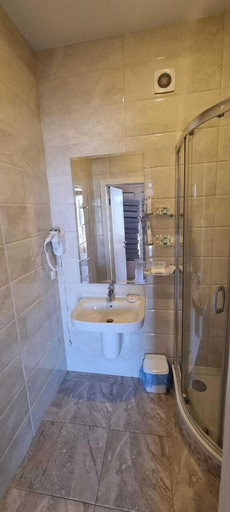 Bathroom 3, Chayka Resort, Odes'ka
