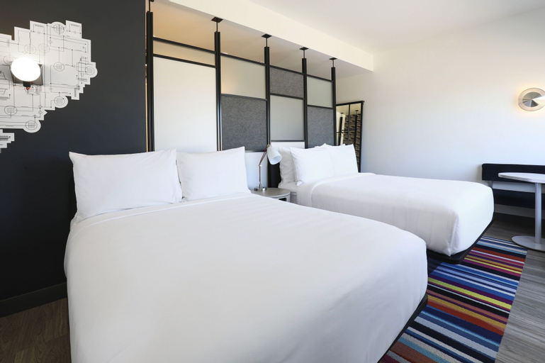 Bedroom 3, Aloft Omaha Aksarben Village, Douglas