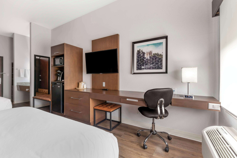 Bedroom 3, Best Western Sycamore Inn, De Kalb