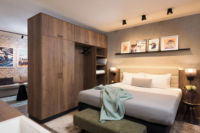 Bedroom 2, master Linzergasse, Salzburg