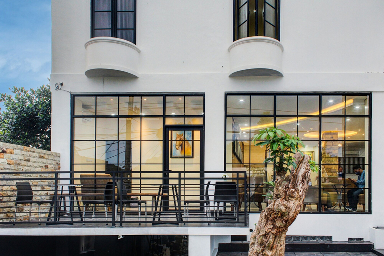 Exterior & Views 2, Capital O 92583 Raja Soeta Hostel Syariah, Bandar Lampung