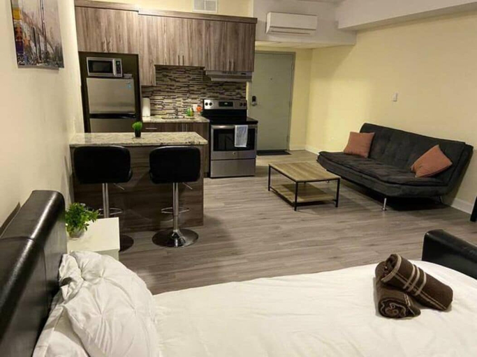 Bedroom 2, CDQI Hotel, Ottawa