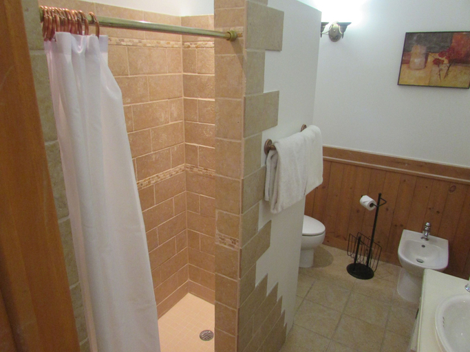 Bathroom 3, LeQube Nord, Les Laurentides
