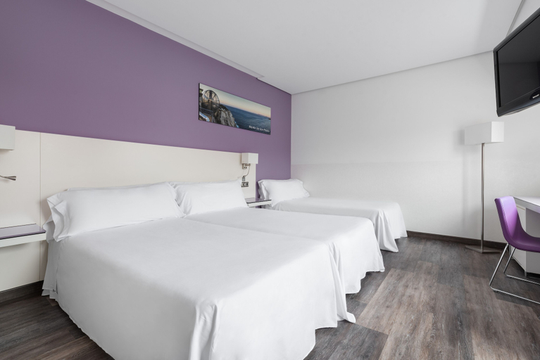 Bedroom 2, Exe Coruña, A Coruña