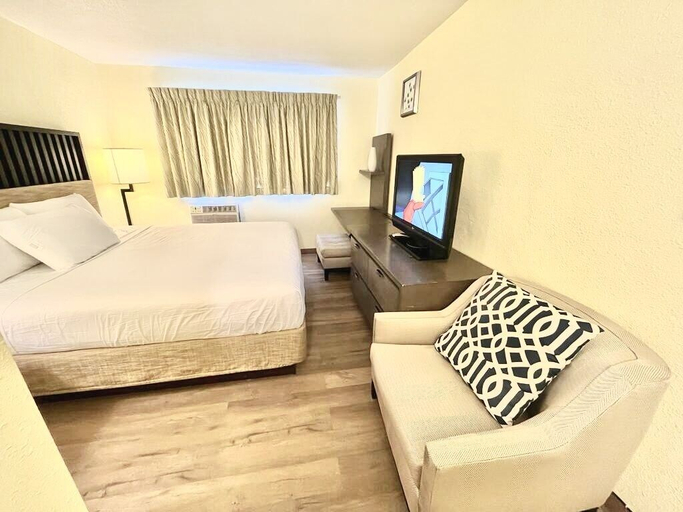 Bedroom 3, Moline Bell Hotel, Rock Island