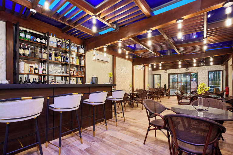 Food & Drinks 5, The Mayflower Inn, Ga East