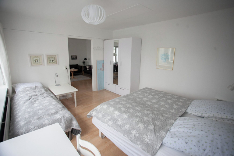 Bedroom 2, Downtown Tórshavn - Large 3 Bedroom Apartment, Tórshavn