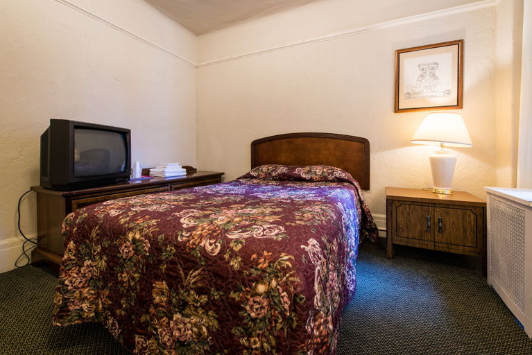 Bedroom 3, Aida Plaza, San Francisco