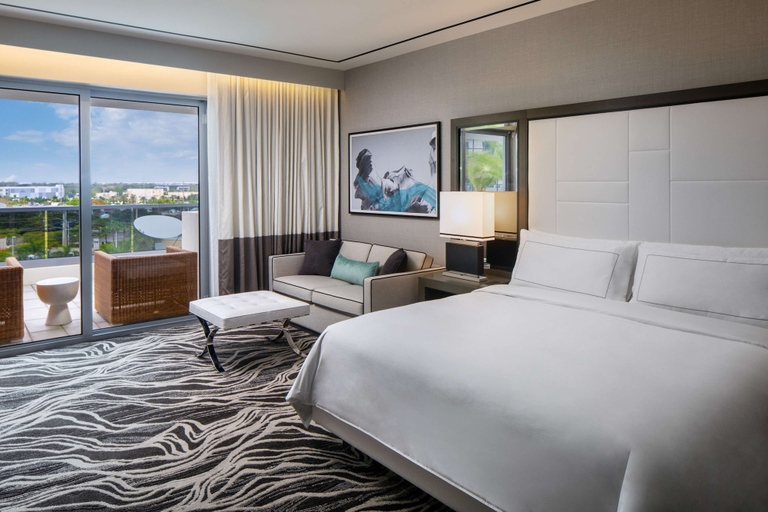 Bedroom 4, Hilton Miami Aventura, Miami-Dade
