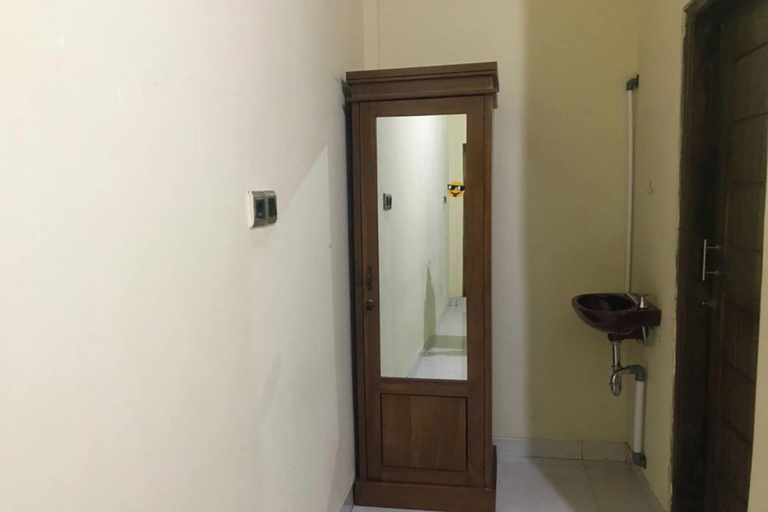 Bathroom 3, Hotel O Penginapan Mc Lodge, West Manggarai