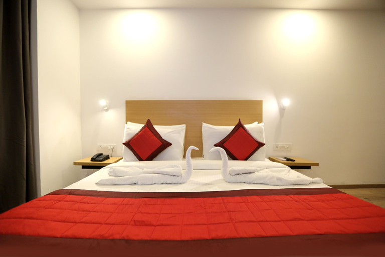 Bedroom 2, Hotel Gray Saffron, Delhi