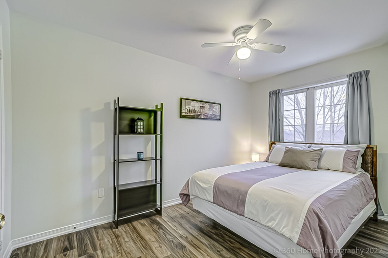 Bedroom 3, Urban Retreat A Modern 5BR Townhouse, Toronto