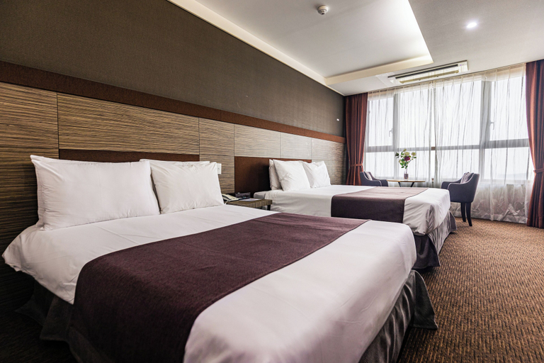 Bedroom 3, Eastern Hotel Jeju, Seogwipo