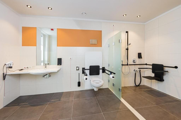 Bathroom 5, Hotel Neues Pastorat, Mettmann