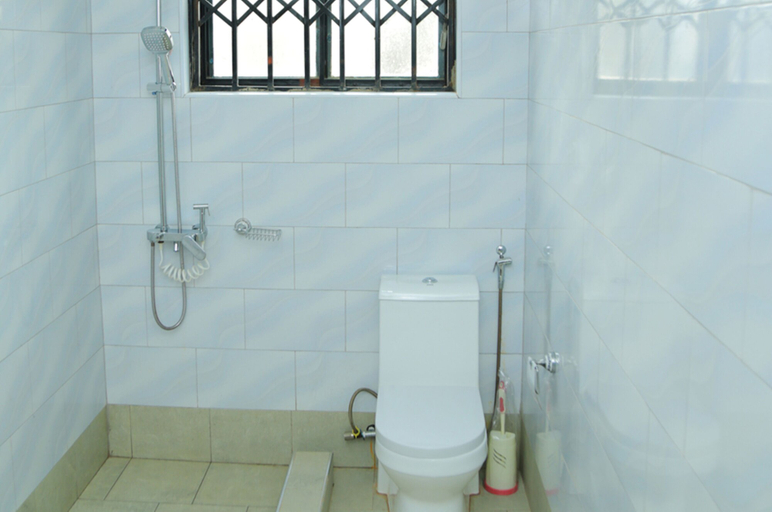 Bathroom 3, NL JOSEPHINES APARTMENTS, Jinja