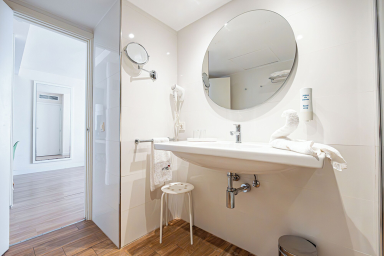 Bathroom 5, Intelier Rosella Hotel by Intelier Hotels & Suites, Baleares