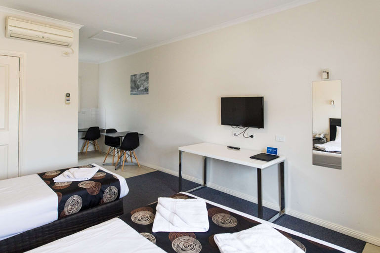 Bedroom 15