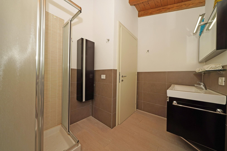 Others 3, Villetta Enzo in Toscolano Maderno, Brescia