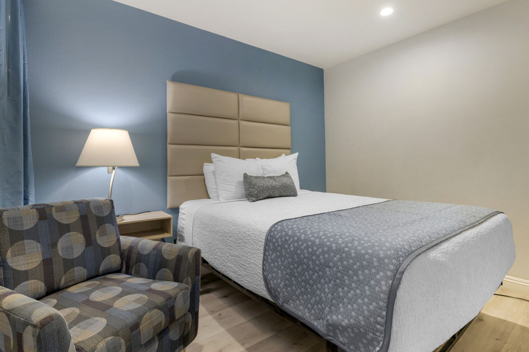 Bedroom 4, Best Western Orange Plaza, Orange
