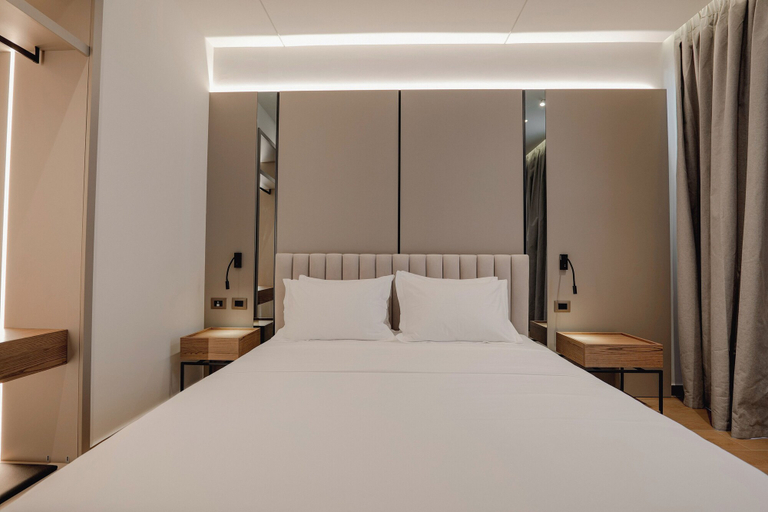 Bedroom 3, Jost Caravel, Vlorës