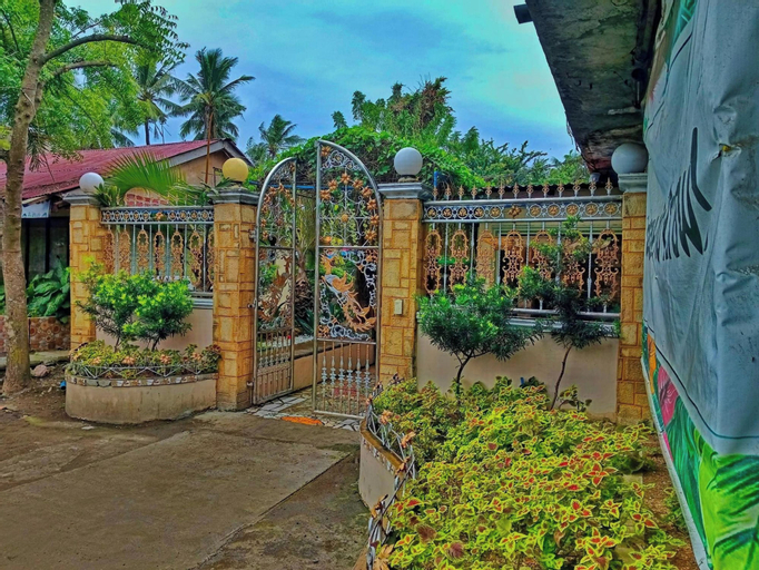 POP 996 Iloilo Paraw Beach Resort, Iloilo City