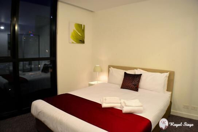 Bedroom 2, Royal Stays Apartments Docklands, Melbourne