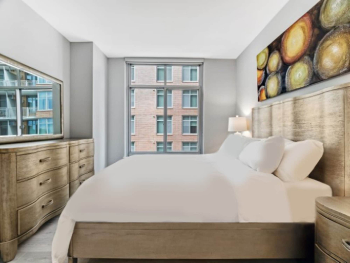 Bedroom 3, Global Luxury Suites Bethesda Chevy Chase, Montgomery