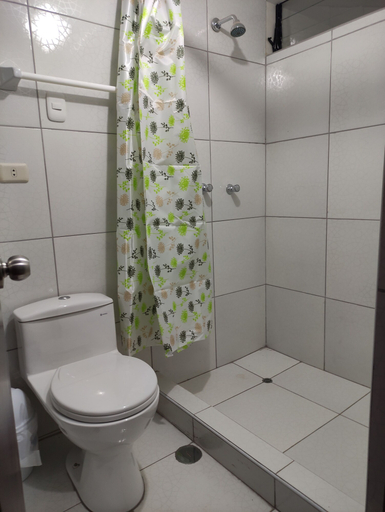 Bathroom 3, CAPAC, Cusco