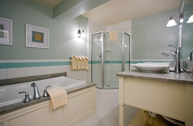Bedroom 3, Anchorage Inn and Resort, York