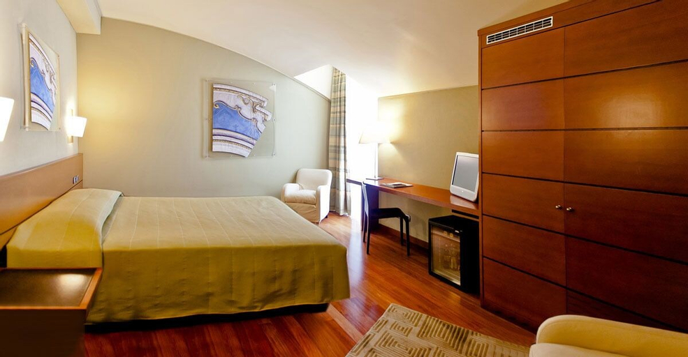 Bedroom 27