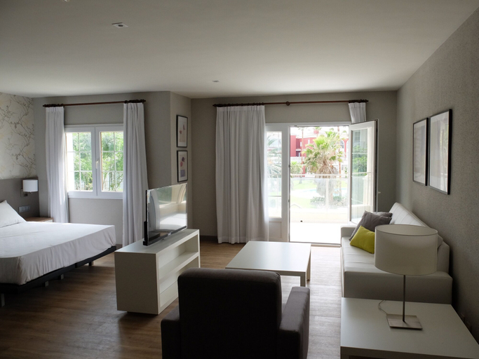 Bedroom 3, Aparthotel HG Jardin de Menorca, Baleares