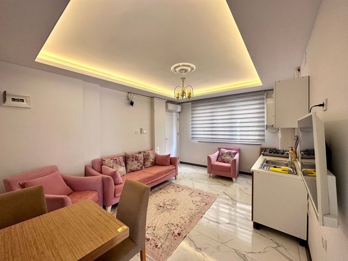 Others 5, Mira Suite Apart, Merkez