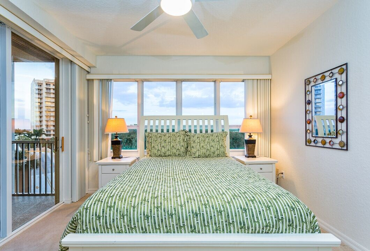 Bedroom 3, Island Beach Club 304, Lee