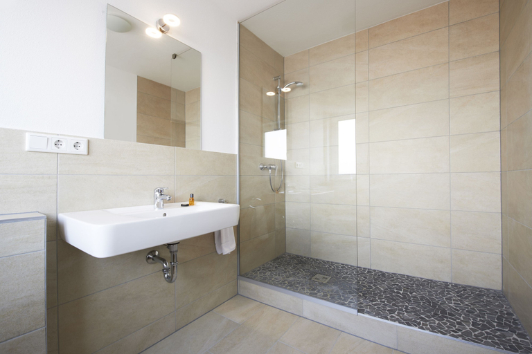 Bathroom 5, HOTEL NEW IN - Ingolstadt - Gaimersheim, Eichstätt