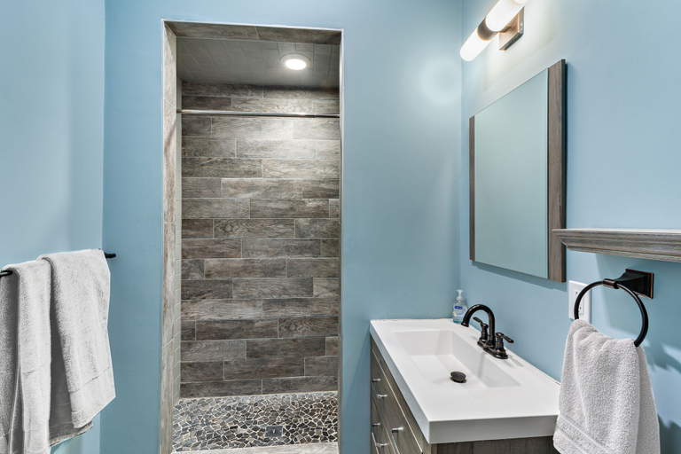 Bathroom 4, The Preserve Sporting Club & Resort, Washington
