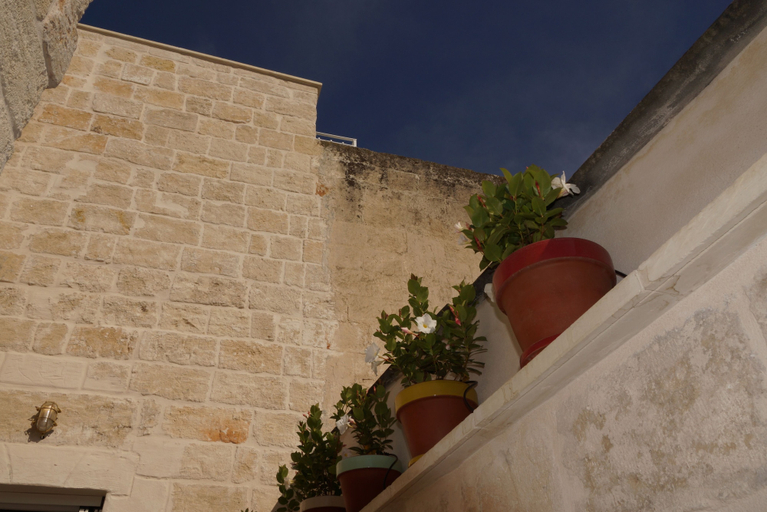 Terrace/patio 2, Garibaldi Exclusive Apartments, Bari